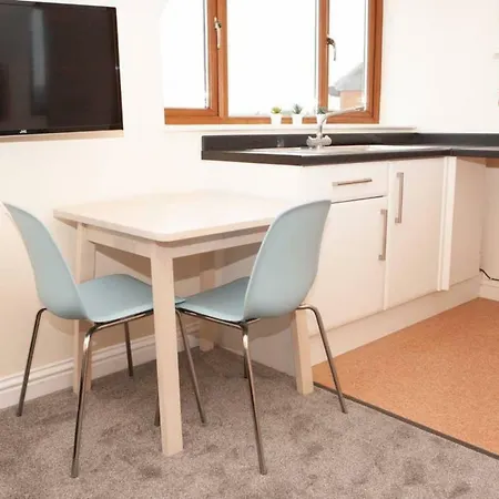 Top Floor Studio Near City Lägenhet Bristol